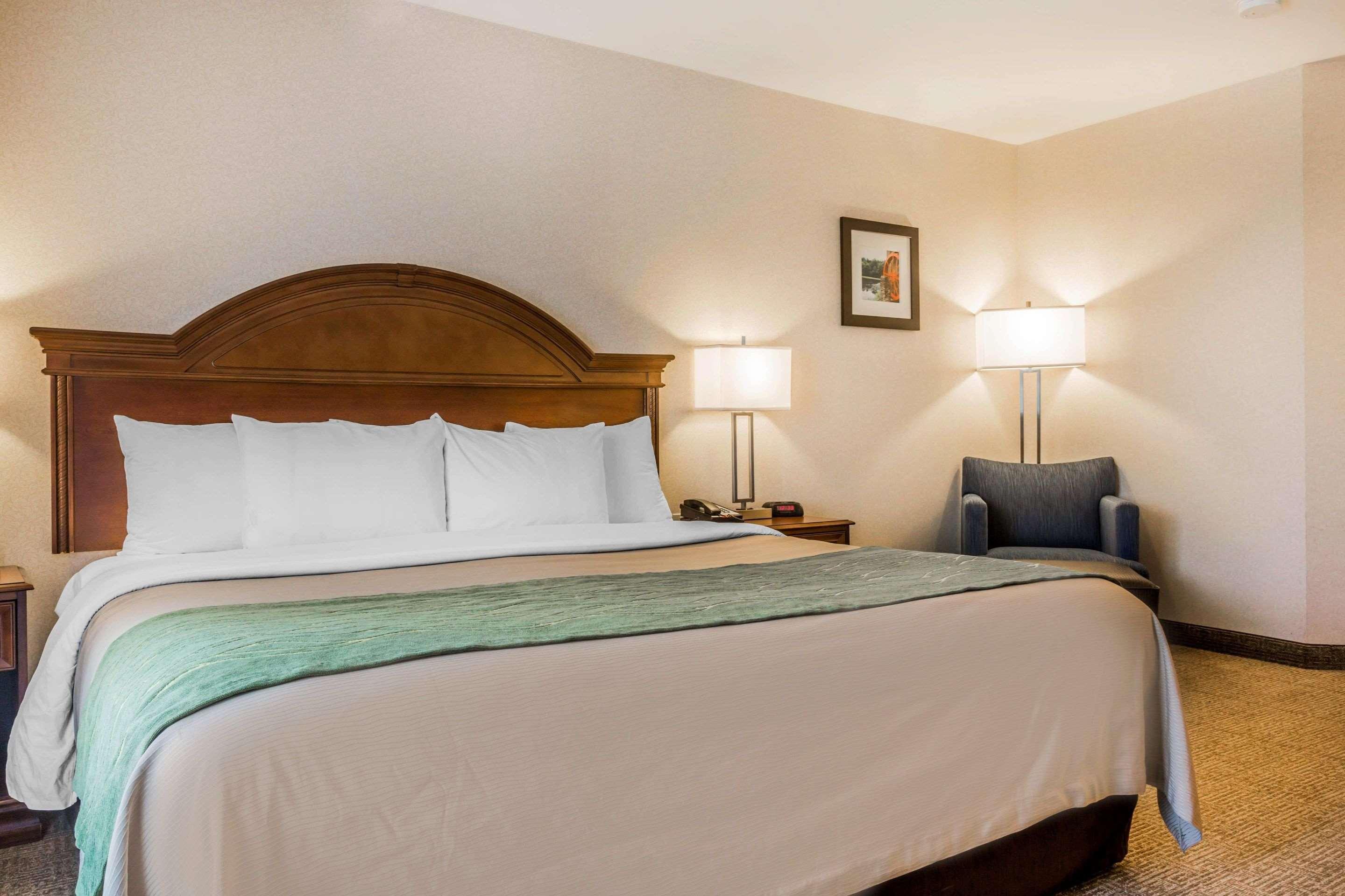 Comfort Inn & Suites Берлінгтон Екстер'єр фото