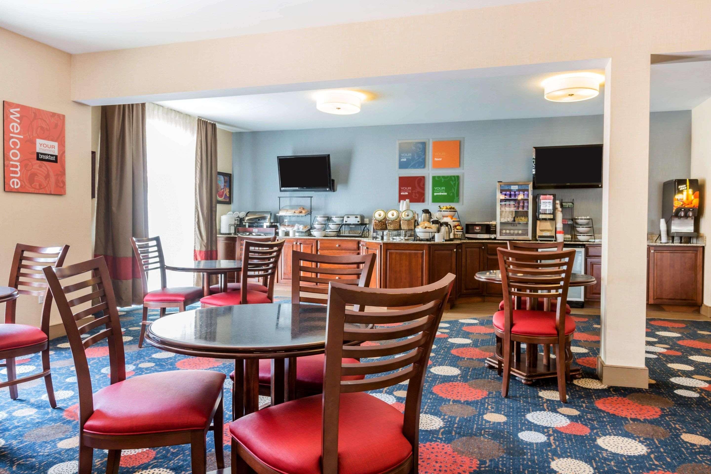Comfort Inn & Suites Берлінгтон Екстер'єр фото